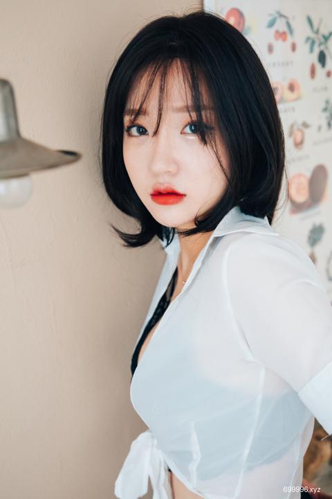 Ye-Eun - Office Girl Vol.1